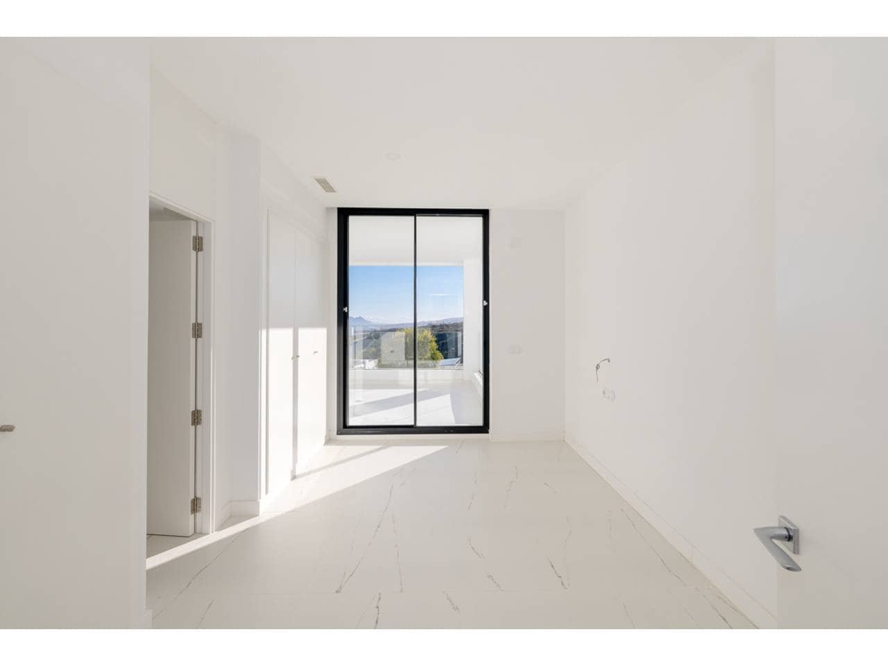 3 bedroom Villa for sale in Torreguadiaro with pool - € 850,000 (Ref: 8459318)