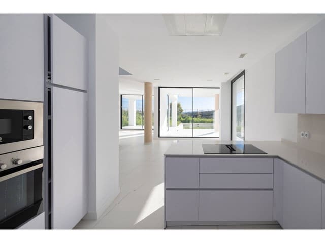 3 soverom Villa til salgs i Torreguadiaro, San Roque med svømmebasseng - € 850 000 (Ref: 8459318)