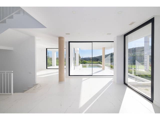 3 soverom Villa til salgs i Torreguadiaro, San Roque med svømmebasseng - € 850 000 (Ref: 8459318)