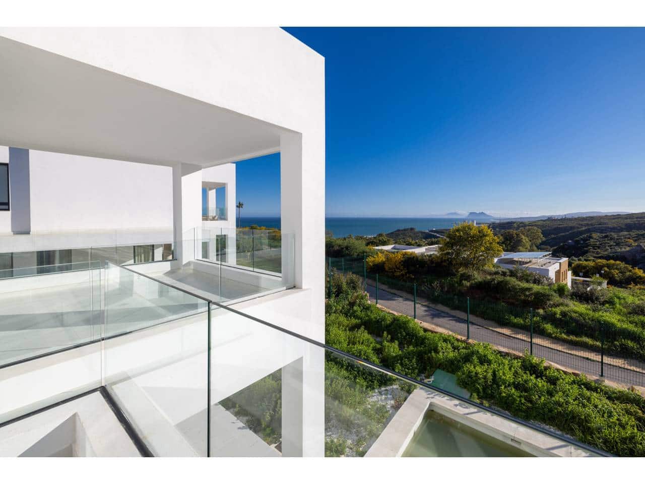 3 bedroom Villa for sale in Torreguadiaro with pool - € 850,000 (Ref: 8459318)