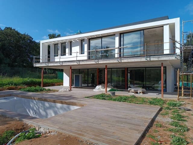 5 soveværelse Villa til salg i Sotogrande Costa, San Roque med swimmingpool garage - € 2.850.000 (Ref: 8477542)