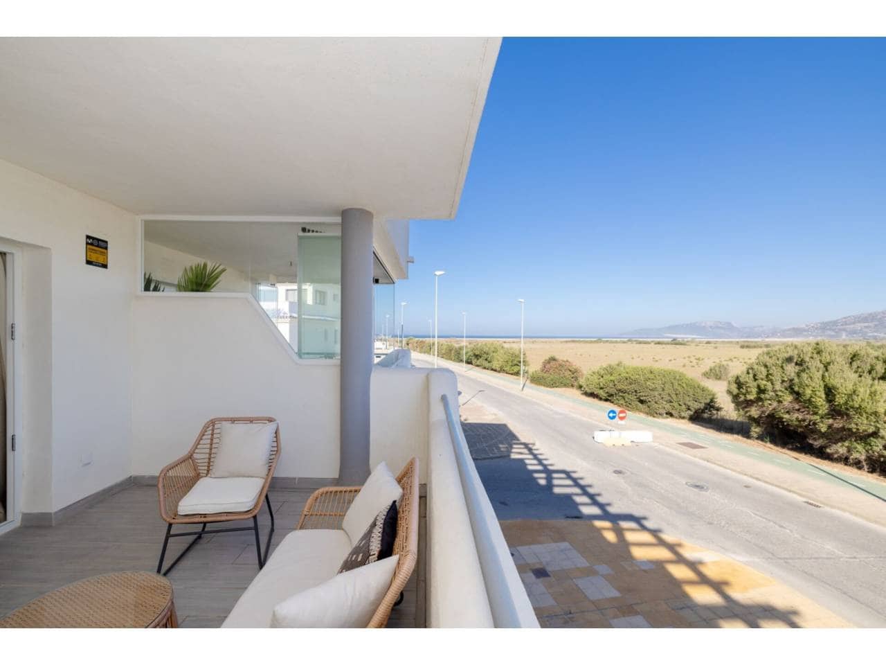 2 bedroom Flat for sale in Tarifa with pool garage - € 475,000 (Ref: 8513906)