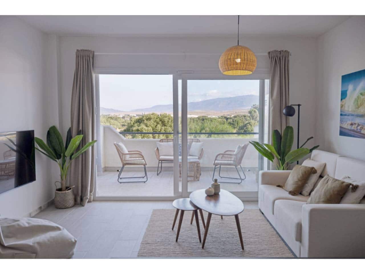 2 bedroom Flat for sale in Tarifa with pool garage - € 475,000 (Ref: 8513906)