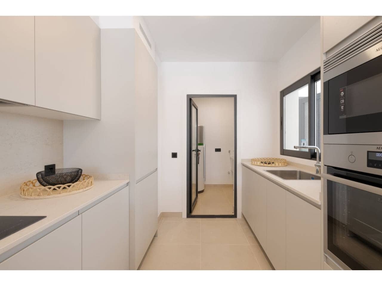 Apartamento de 2 habitaciones en Casares en venta con piscina garaje - 360.000 € (Ref: 8531581)