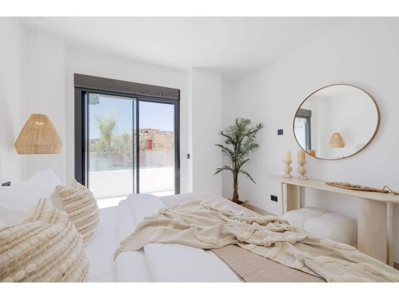 Apartamento de 2 habitaciones en Casares en venta con piscina garaje - 360.000 € (Ref: 8531581)