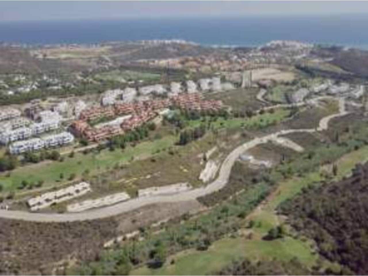 Apartamento de 2 habitaciones en Casares en venta con piscina garaje - 360.000 € (Ref: 8531581)