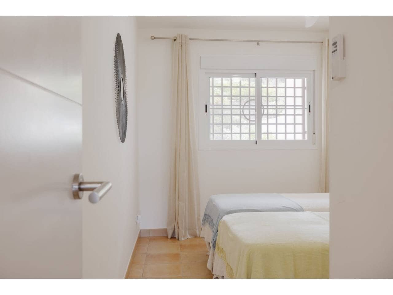 2 soveværelse Lejlighed til salg i La Alcaidesa med swimmingpool garage - € 275.000 (Ref: 8536091)