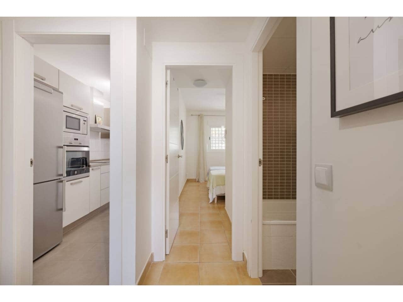 2 soveværelse Lejlighed til salg i La Alcaidesa med swimmingpool garage - € 275.000 (Ref: 8536091)
