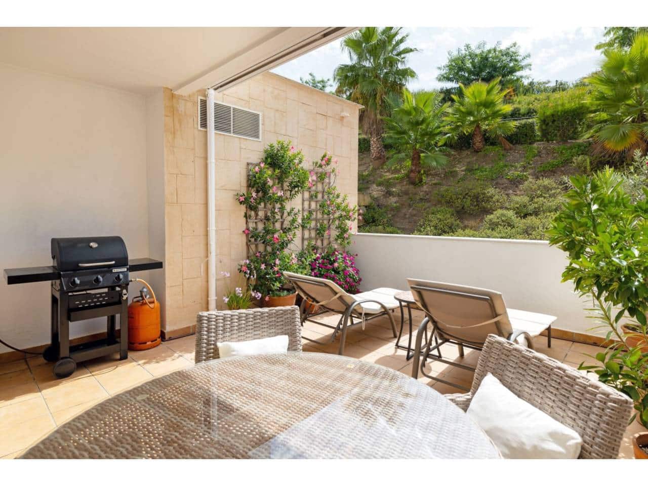 2 soveværelse Lejlighed til salg i La Alcaidesa med swimmingpool garage - € 275.000 (Ref: 8536091)