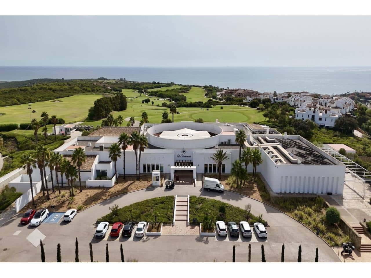2 soveværelse Lejlighed til salg i La Alcaidesa med swimmingpool garage - € 275.000 (Ref: 8536091)