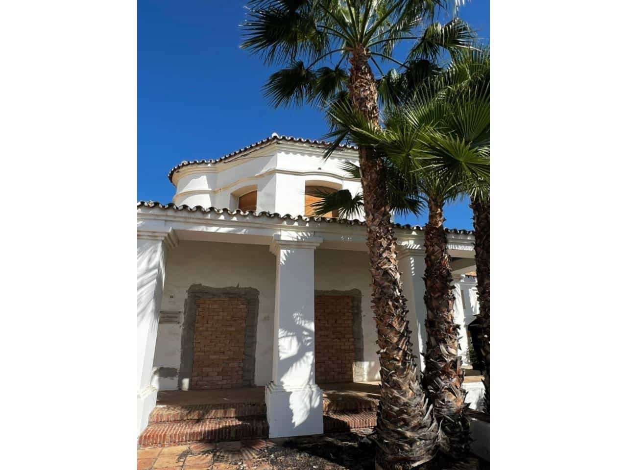 Erhverv til salg i Manilva - € 1.300.000 (Ref: 8537993)