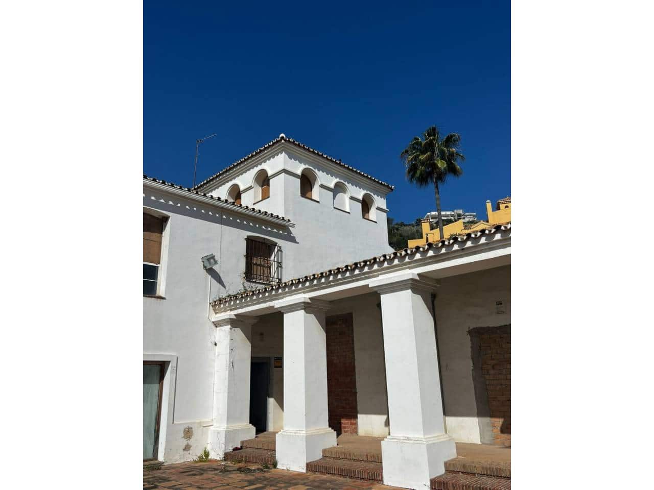 Erhverv til salg i Manilva - € 1.300.000 (Ref: 8537993)