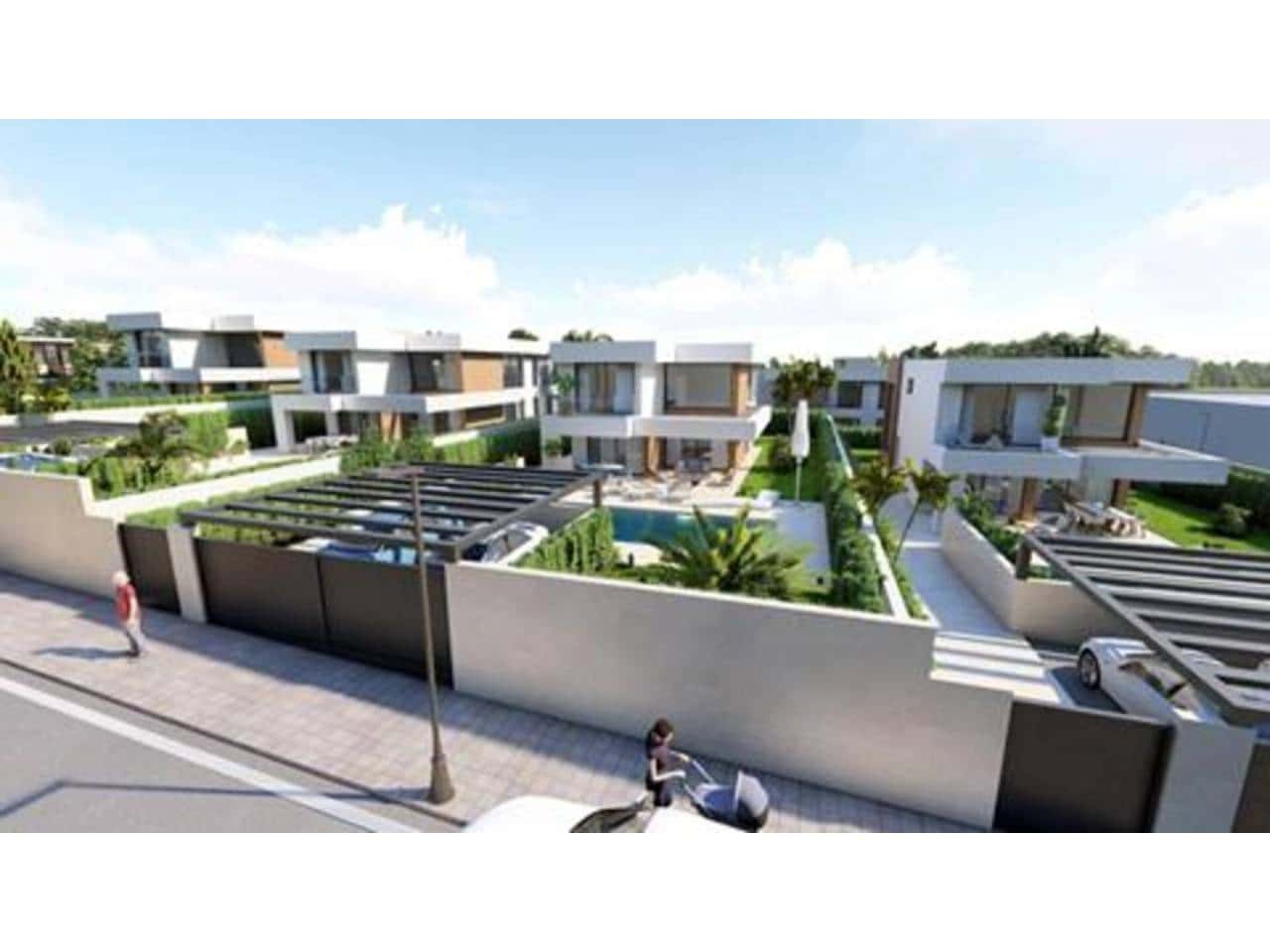 4 soveværelse Rækkehus til salg i Manilva med swimmingpool garage - € 887.000 (Ref: 8550351)