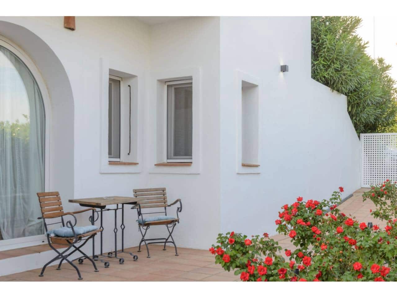 4 soveværelse Villa til salg i Benalup med swimmingpool garage - € 885.000 (Ref: 8560986)