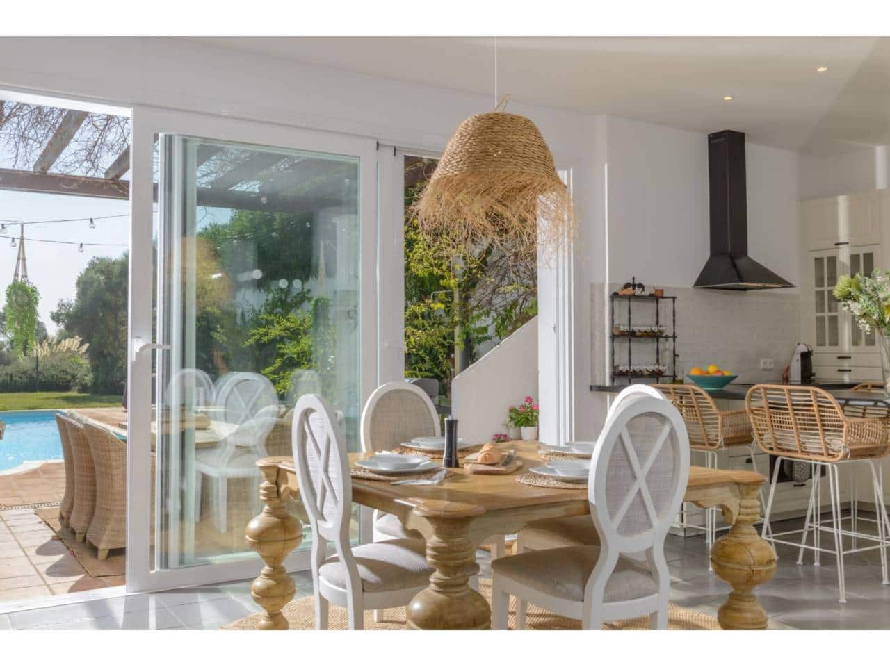 4 soveværelse Villa til salg i Benalup med swimmingpool garage - € 885.000 (Ref: 8560986)