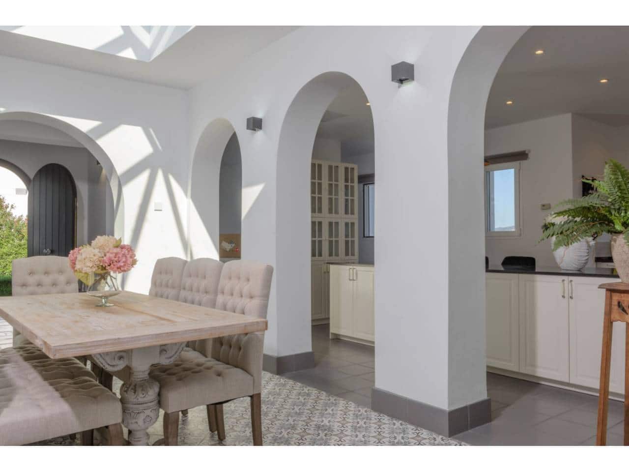 4 soveværelse Villa til salg i Benalup med swimmingpool garage - € 885.000 (Ref: 8560986)