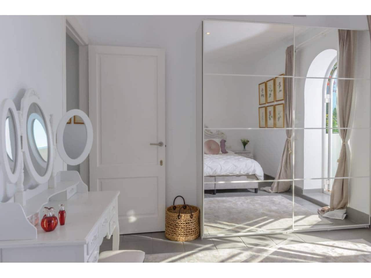 4 soveværelse Villa til salg i Benalup med swimmingpool garage - € 885.000 (Ref: 8560986)