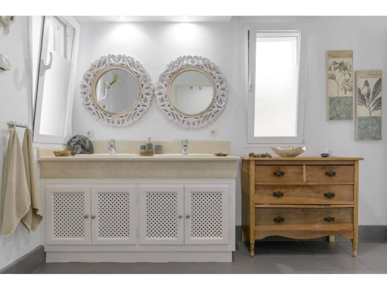 4 soveværelse Villa til salg i Benalup med swimmingpool garage - € 885.000 (Ref: 8560986)