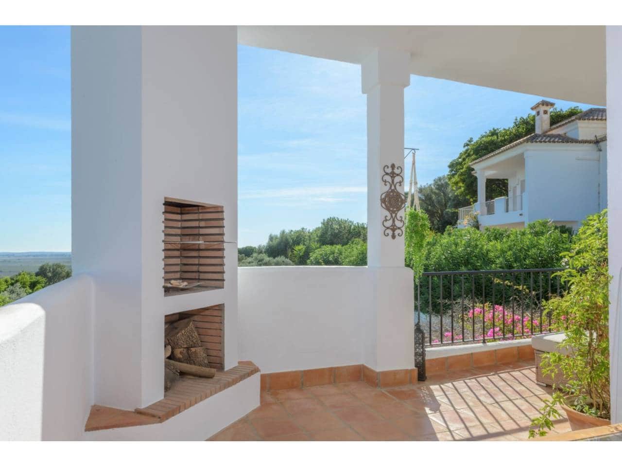 4 soveværelse Villa til salg i Benalup med swimmingpool garage - € 885.000 (Ref: 8560986)