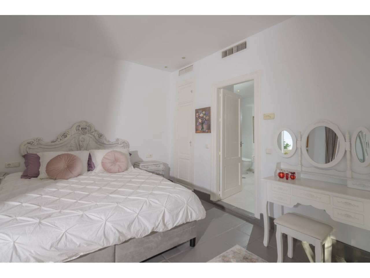 4 soveværelse Villa til salg i Benalup med swimmingpool garage - € 885.000 (Ref: 8560986)