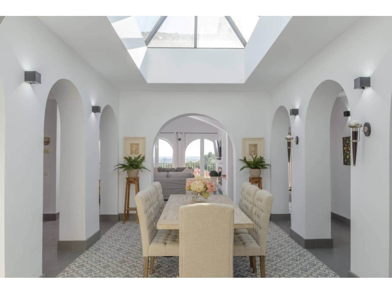 4 soveværelse Villa til salg i Benalup med swimmingpool garage - € 885.000 (Ref: 8560986)