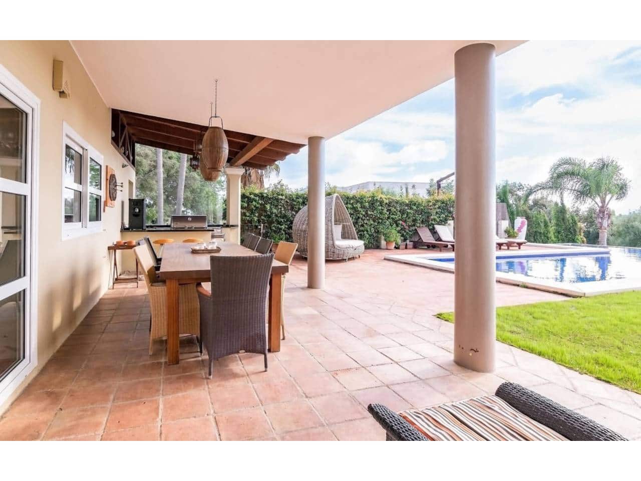 6 soveværelse Villa til salg i Sotogrande med swimmingpool garage - € 1.850.000 (Ref: 8590182)