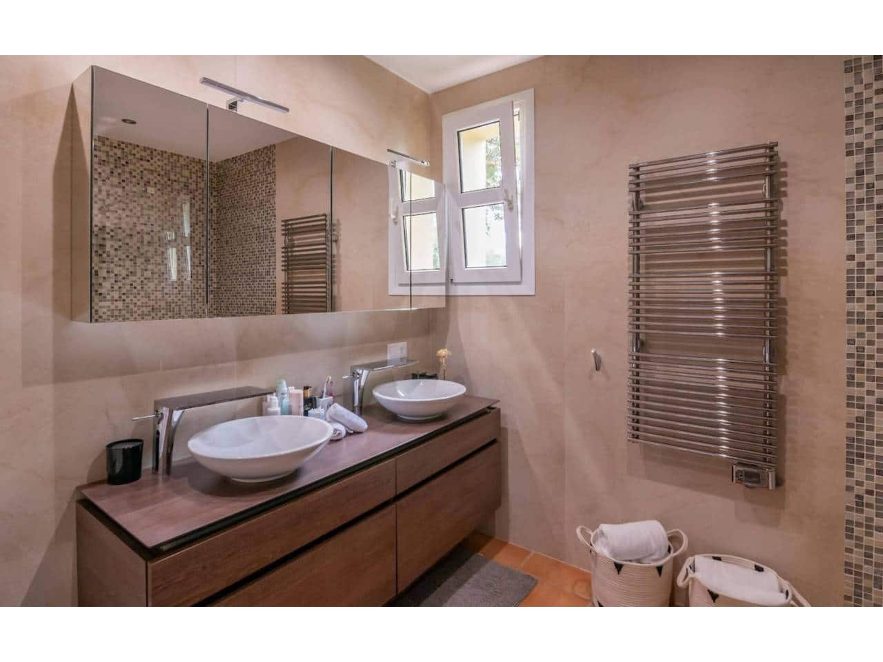 6 soveværelse Villa til salg i Sotogrande med swimmingpool garage - € 1.850.000 (Ref: 8590182)