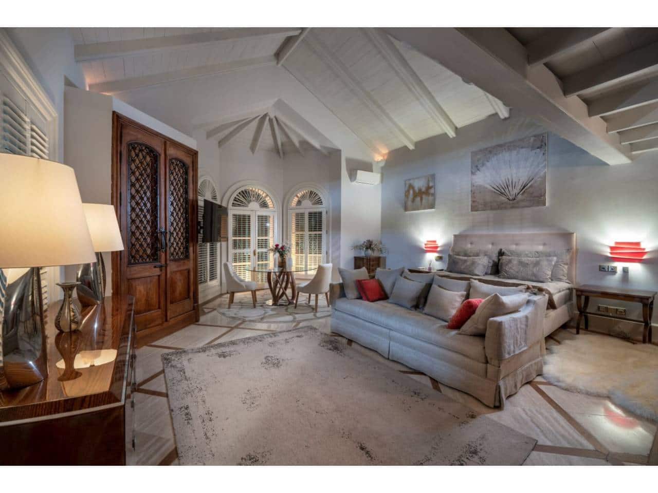 6 soveværelse Villa til salg i San Roque med swimmingpool garage - € 4.700.000 (Ref: 8596846)