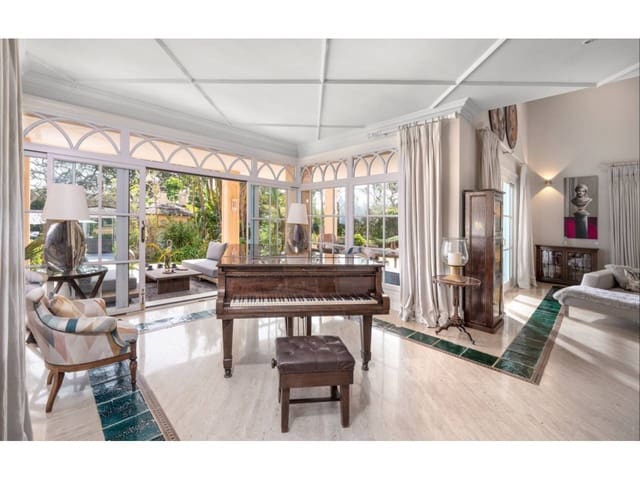 6 chambre Villa/Maison à vendre à San Roque avec piscine garage - 4 700 000 € (Ref: 8596846)