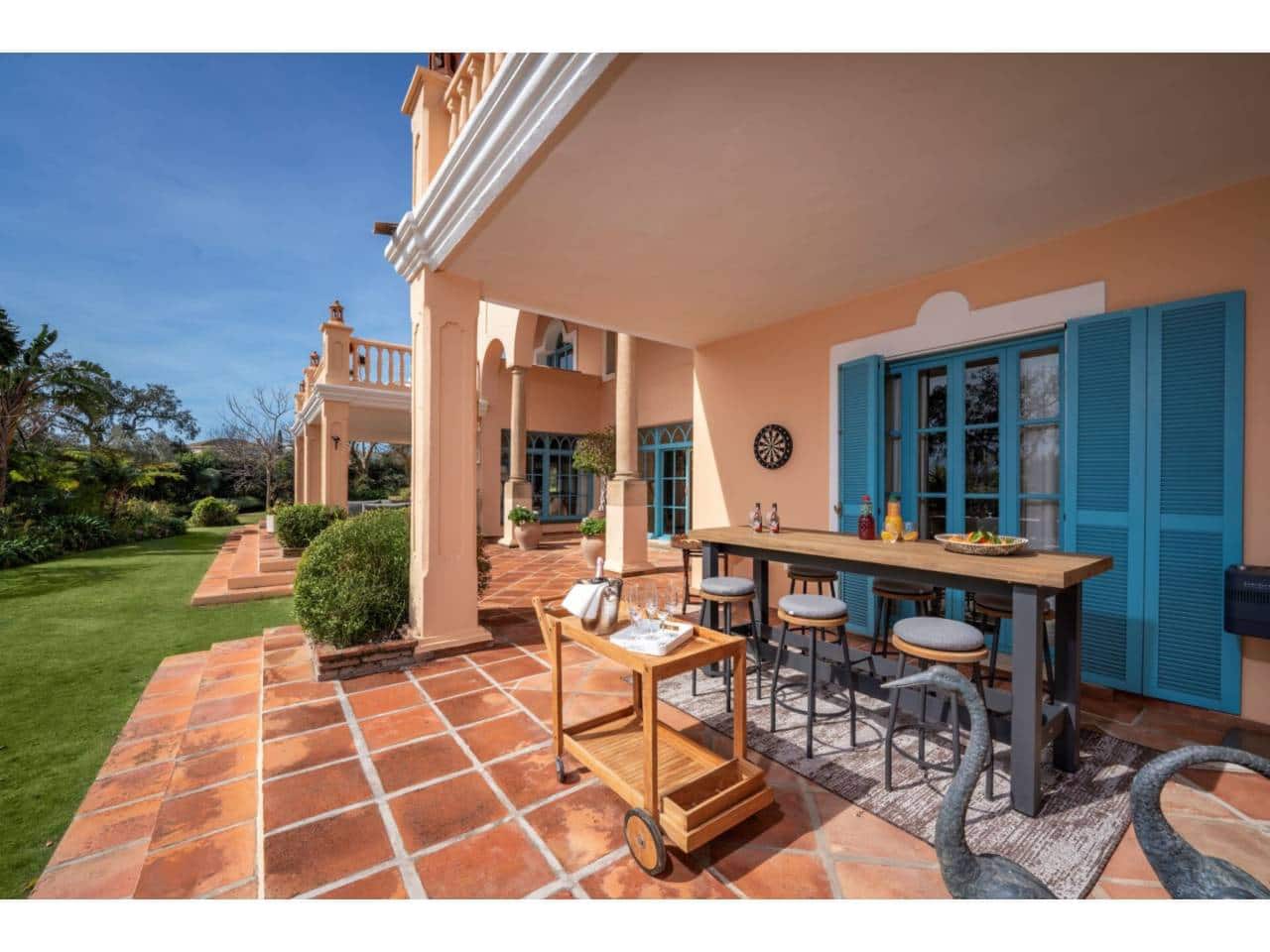 6 soveværelse Villa til salg i San Roque med swimmingpool garage - € 4.700.000 (Ref: 8596846)