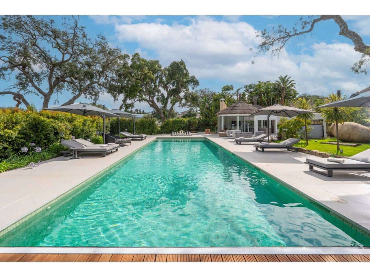 6 soveværelse Villa til salg i San Roque med swimmingpool garage - € 4.700.000 (Ref: 8596846)