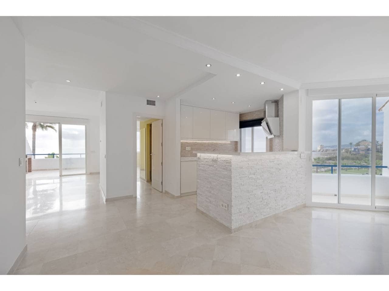 3 bedroom Apartment for sale in Casares with pool garage - € 690,000 (Ref: 8621136)