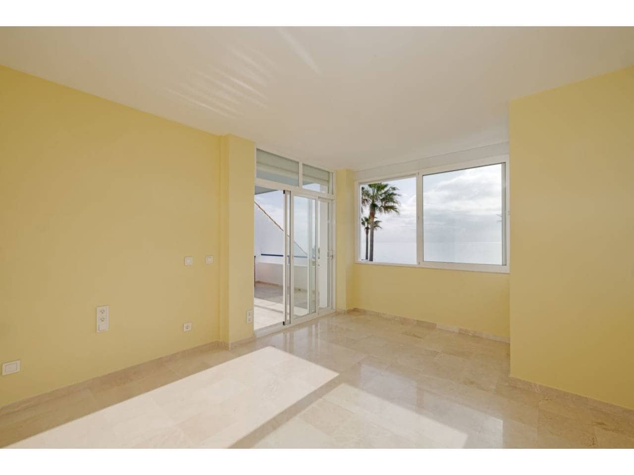 3 bedroom Apartment for sale in Casares with pool garage - € 690,000 (Ref: 8621136)