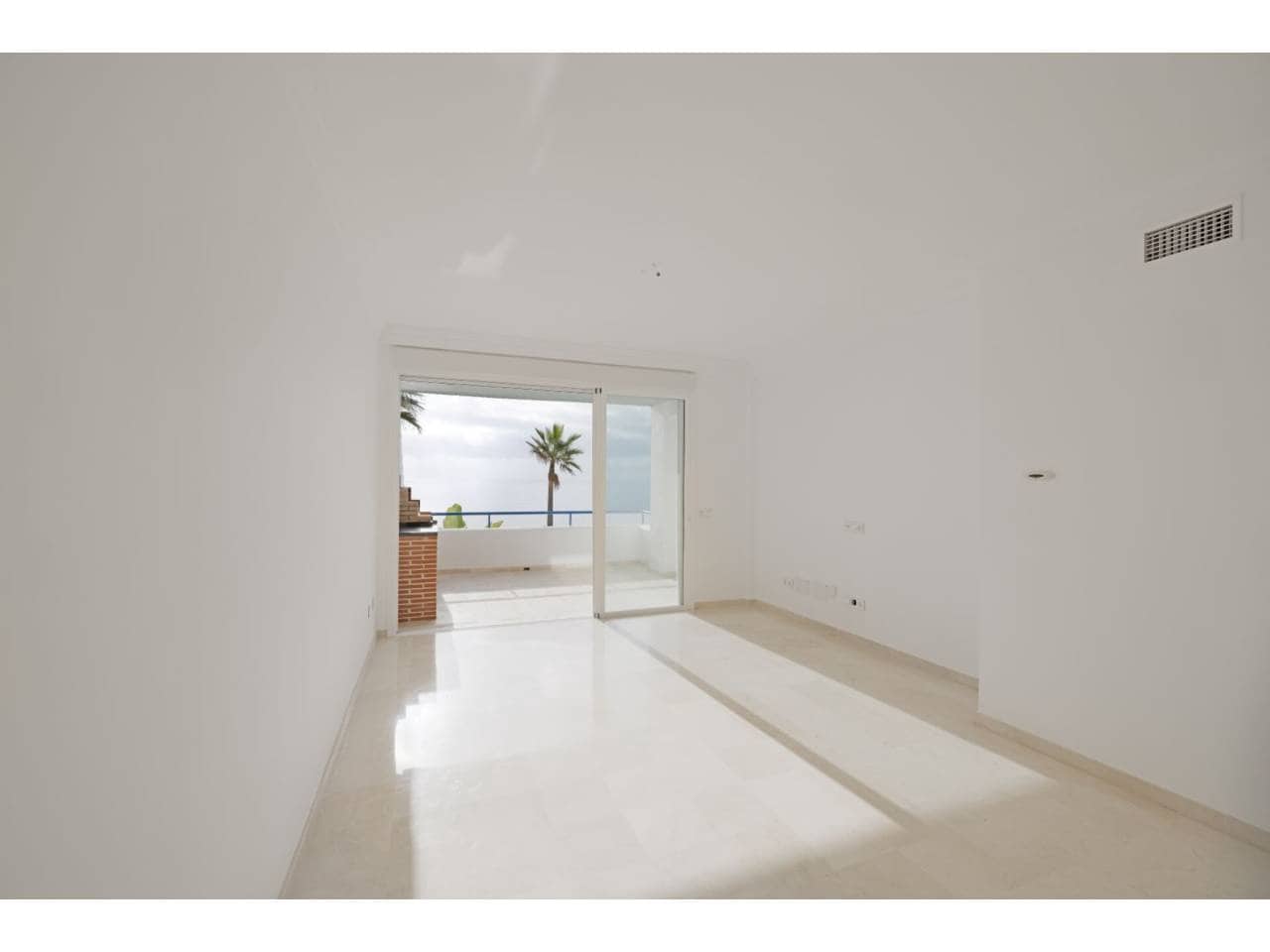 3 bedroom Apartment for sale in Casares with pool garage - € 690,000 (Ref: 8621136)