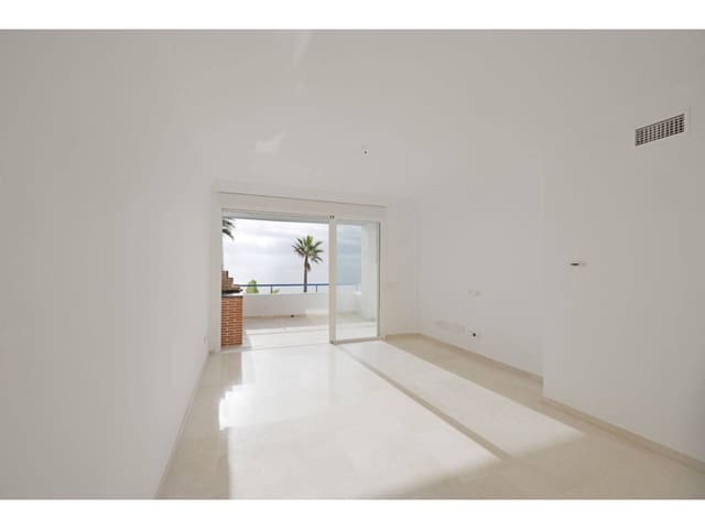 3 bedroom Apartment for sale in Casares with pool garage - € 690,000 (Ref: 8621136)