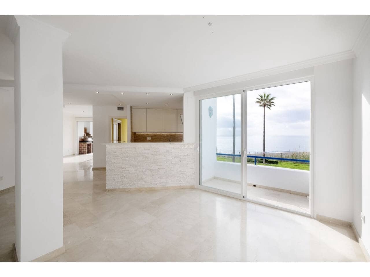 3 bedroom Apartment for sale in Casares with pool garage - € 690,000 (Ref: 8621136)