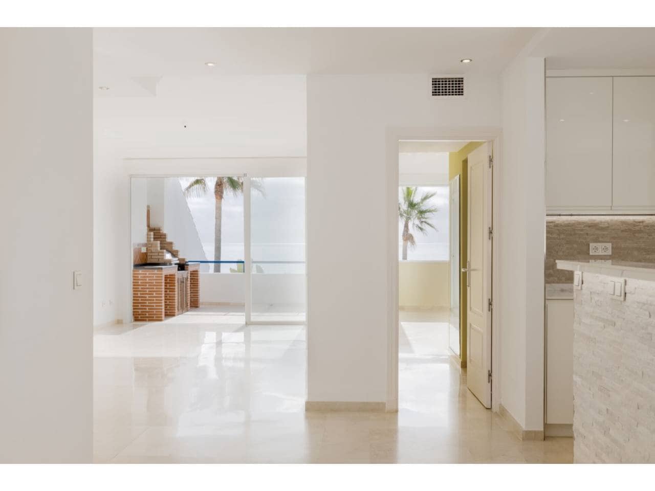 3 bedroom Apartment for sale in Casares with pool garage - € 690,000 (Ref: 8621136)