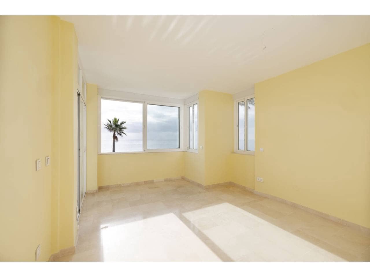 3 bedroom Apartment for sale in Casares with pool garage - € 690,000 (Ref: 8621136)