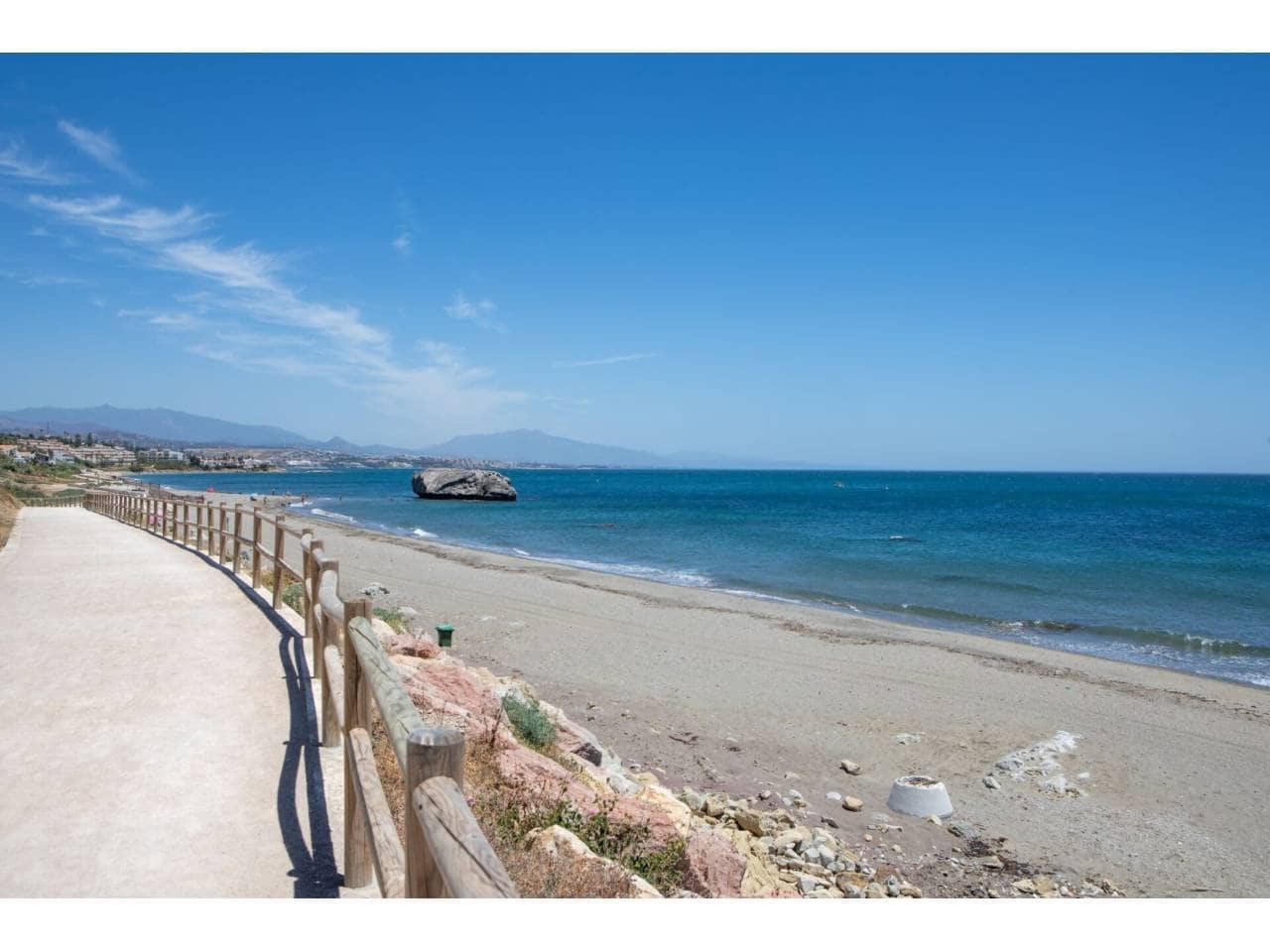 3 bedroom Apartment for sale in Casares with pool garage - € 690,000 (Ref: 8621136)