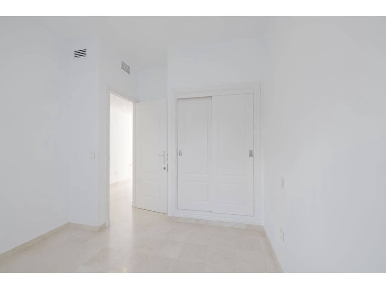 3 bedroom Apartment for sale in Casares with pool garage - € 690,000 (Ref: 8621136)