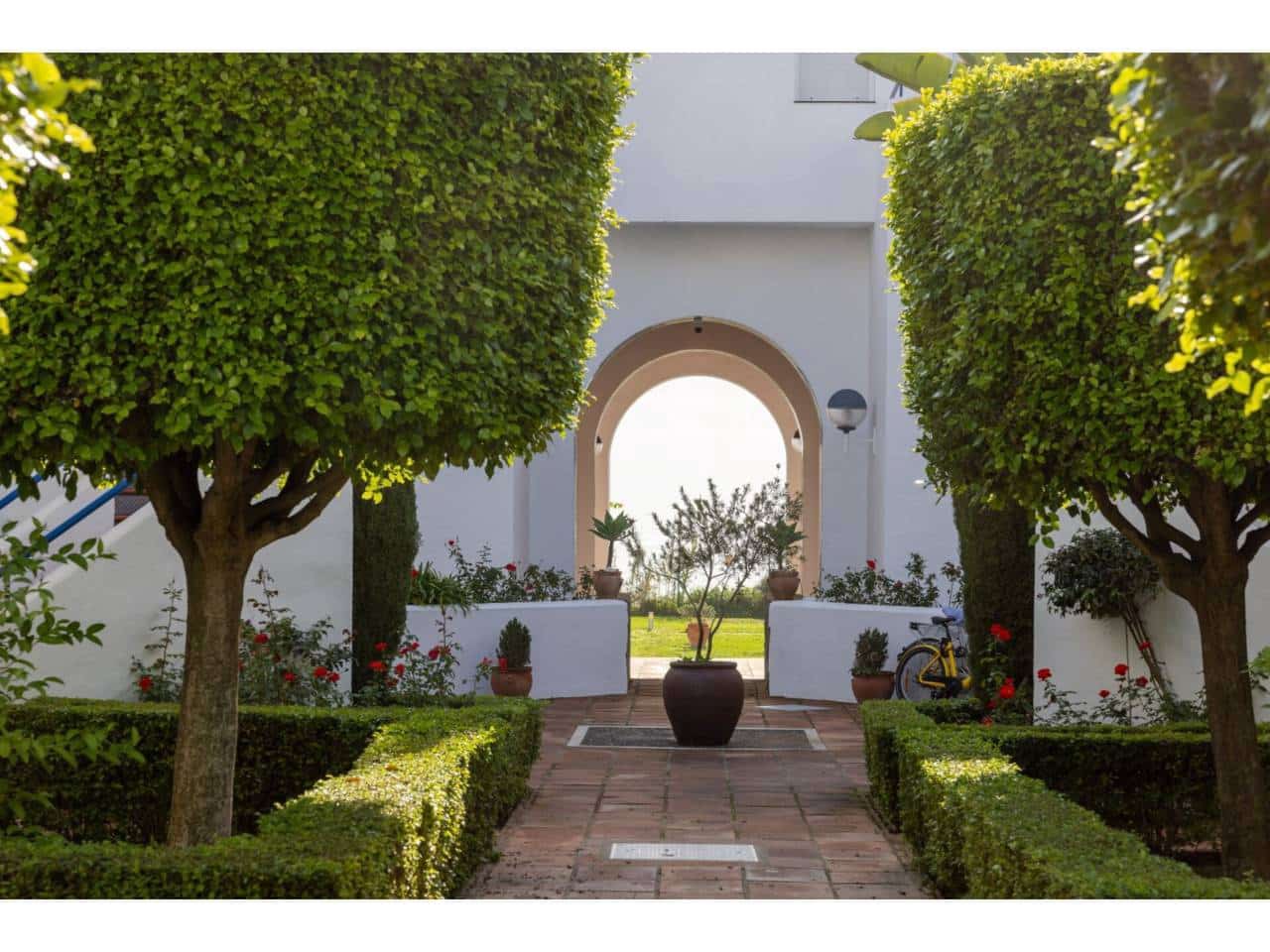 3 bedroom Apartment for sale in Casares with pool garage - € 690,000 (Ref: 8621136)