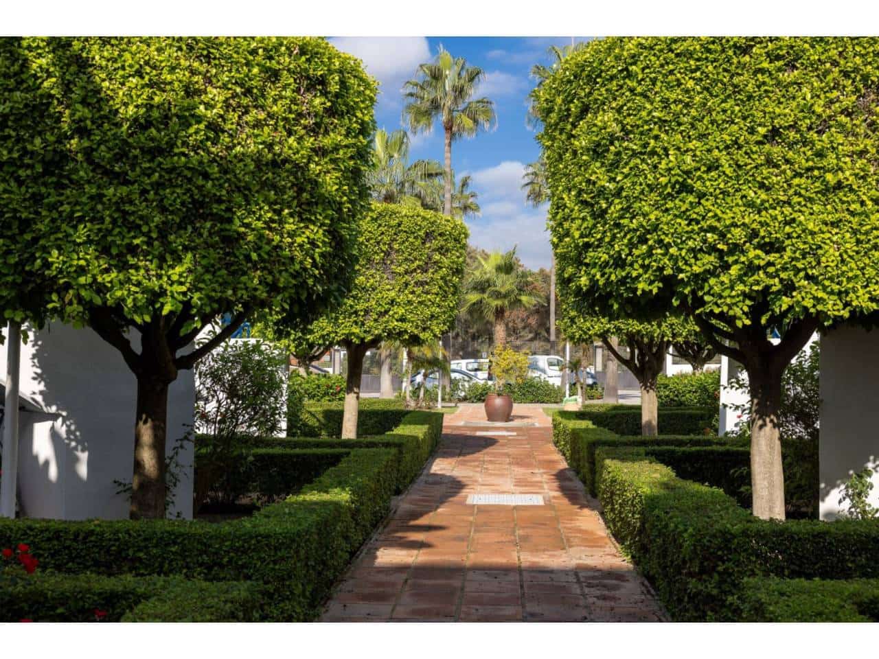 3 bedroom Apartment for sale in Casares with pool garage - € 690,000 (Ref: 8621136)