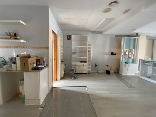 Erhverv til salg i Sotogrande, San Roque - € 140.000 (Ref: 8634111)