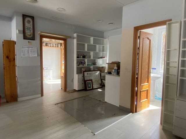 Erhverv til salg i Sotogrande, San Roque - € 140.000 (Ref: 8634111)