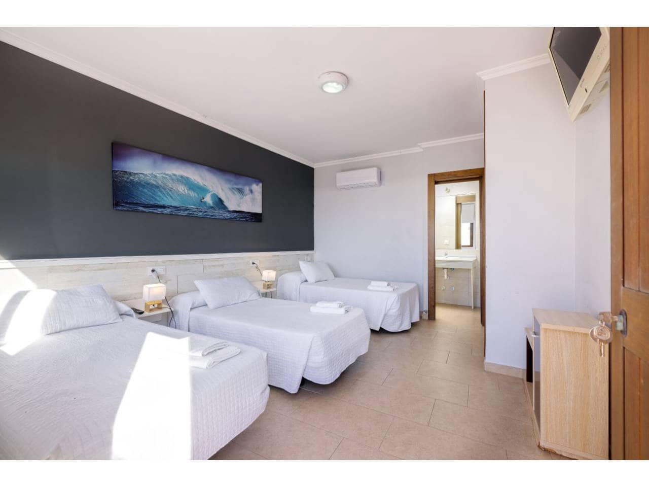 15 soveværelse Hotel til salg i Tarifa - € 1.900.000 (Ref: 8635993)