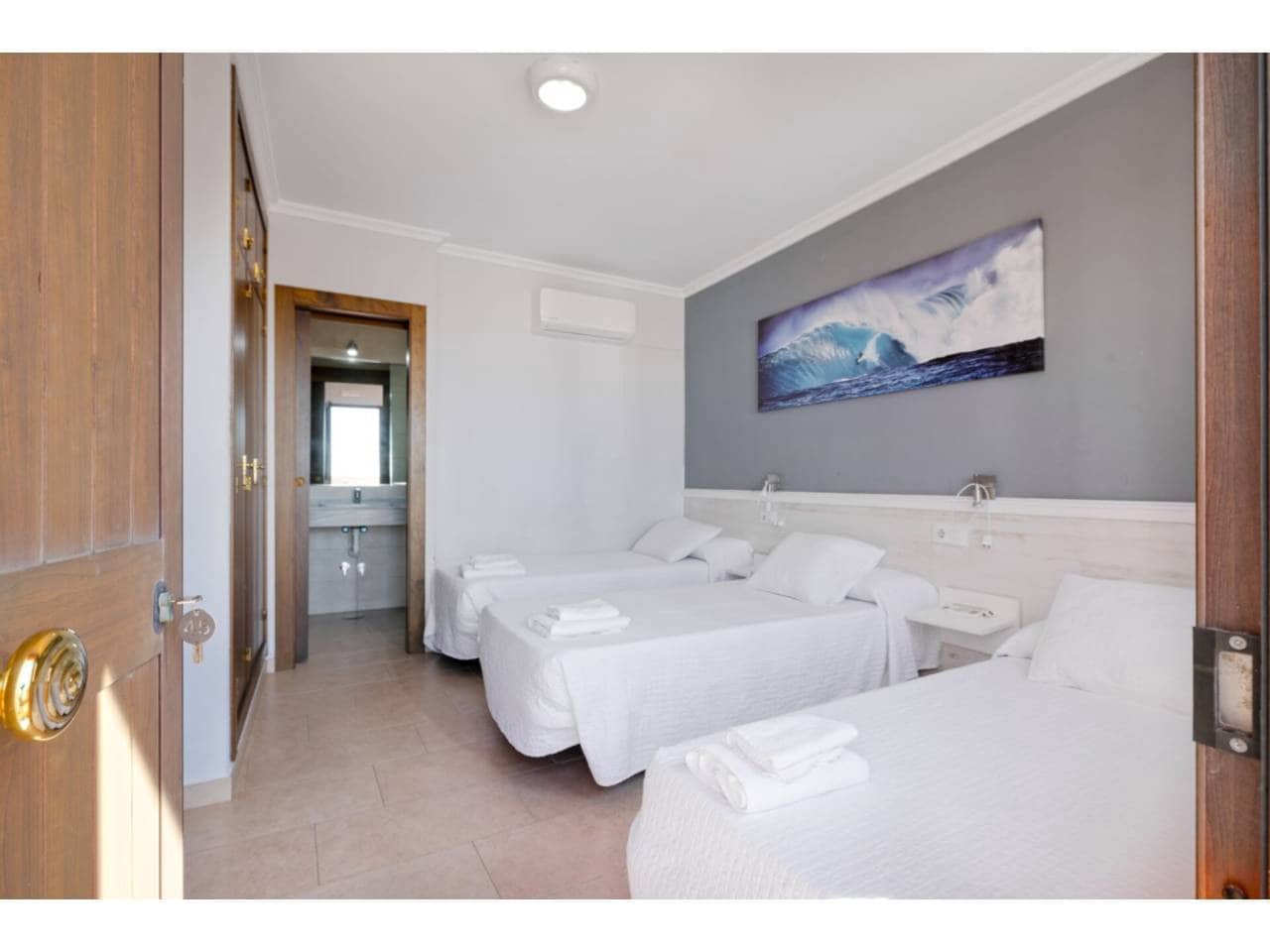 15 soveværelse Hotel til salg i Tarifa - € 1.900.000 (Ref: 8635993)