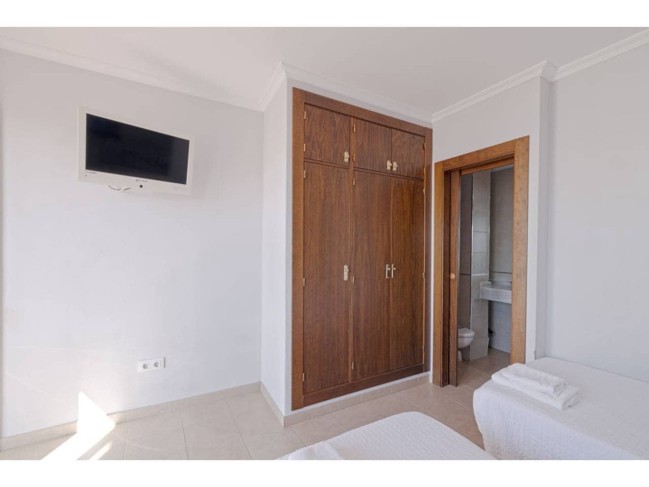 15 soveværelse Hotel til salg i Tarifa - € 1.900.000 (Ref: 8635993)