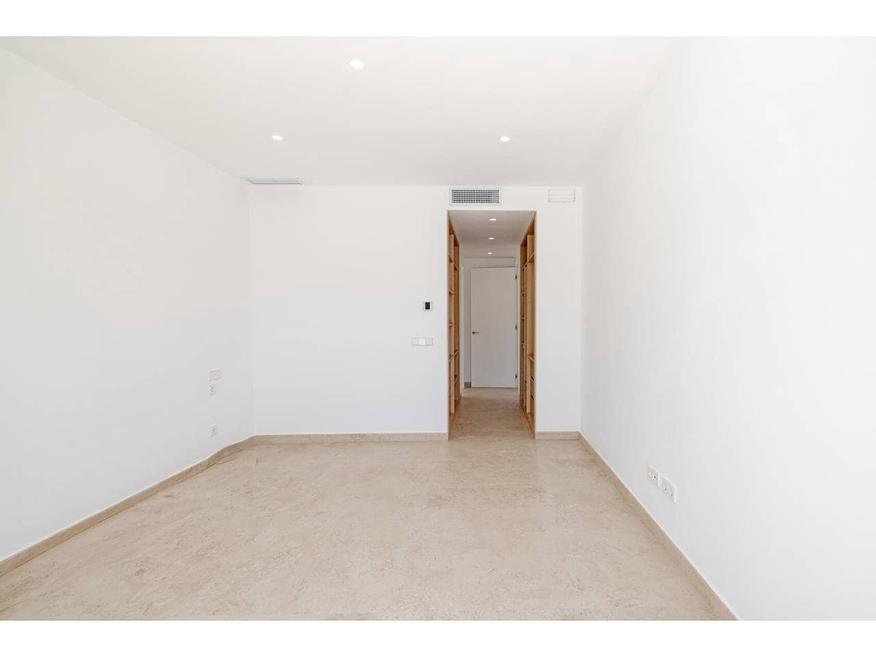 6 sypialnia Willa na sprzedaż w Sotogrande z basenem - 2 600 000 € (Ref: 8638079)