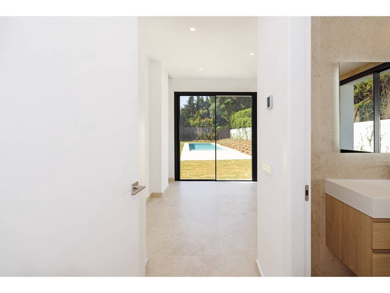 6 sypialnia Willa na sprzedaż w Sotogrande z basenem - 2 600 000 € (Ref: 8638079)