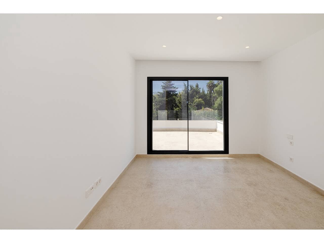 6 sypialnia Willa na sprzedaż w Sotogrande z basenem - 2 600 000 € (Ref: 8638079)